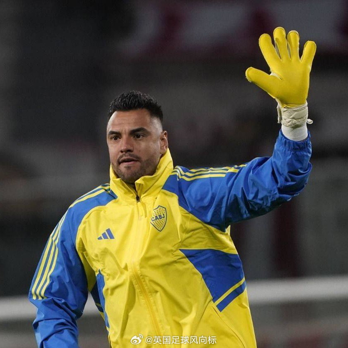 前曼联门将罗梅罗正式退役开启教练生涯