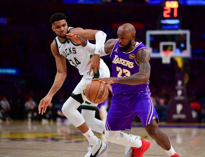 字母哥伤病隐患暴露 雄鹿季后赛前景堪忧