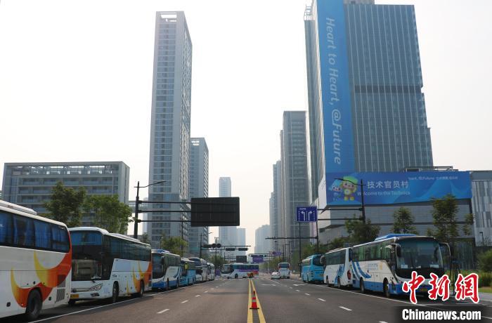 杭州亚运会文化小屋展现中华传统技艺与现代体