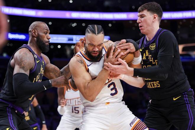 詹姆斯创NBA历史第1神迹 湖人完胜太阳锁定西部前