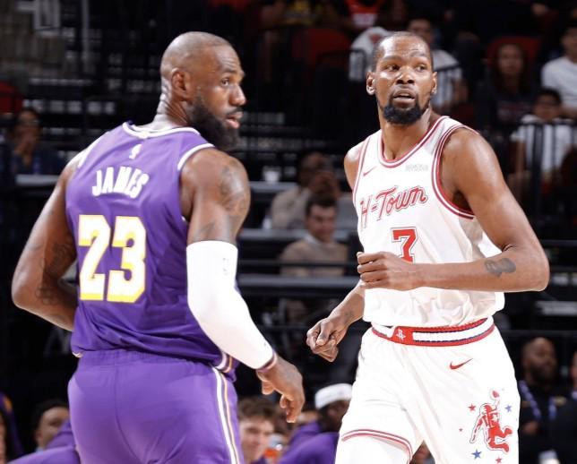 湖人两连胜奠定优势，杜兰特失误成焦点